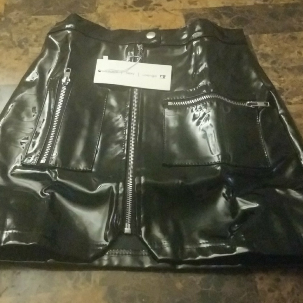 Fashion Leather skirt